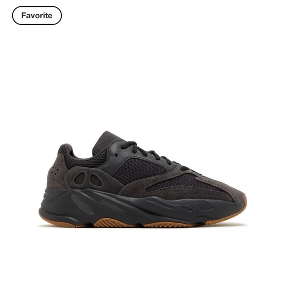 YEEZY BOOST 700 'UTILITY BLACK' 2023​​ - Picture 1 of 5